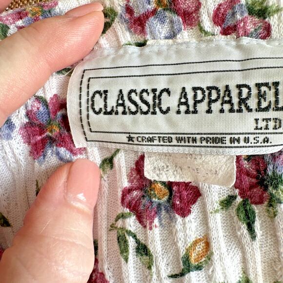 Vintage Blouse Top White Floral Pearl Gold Button Cotton Cottage V Neck Ribbed M - Picture 3 of 8